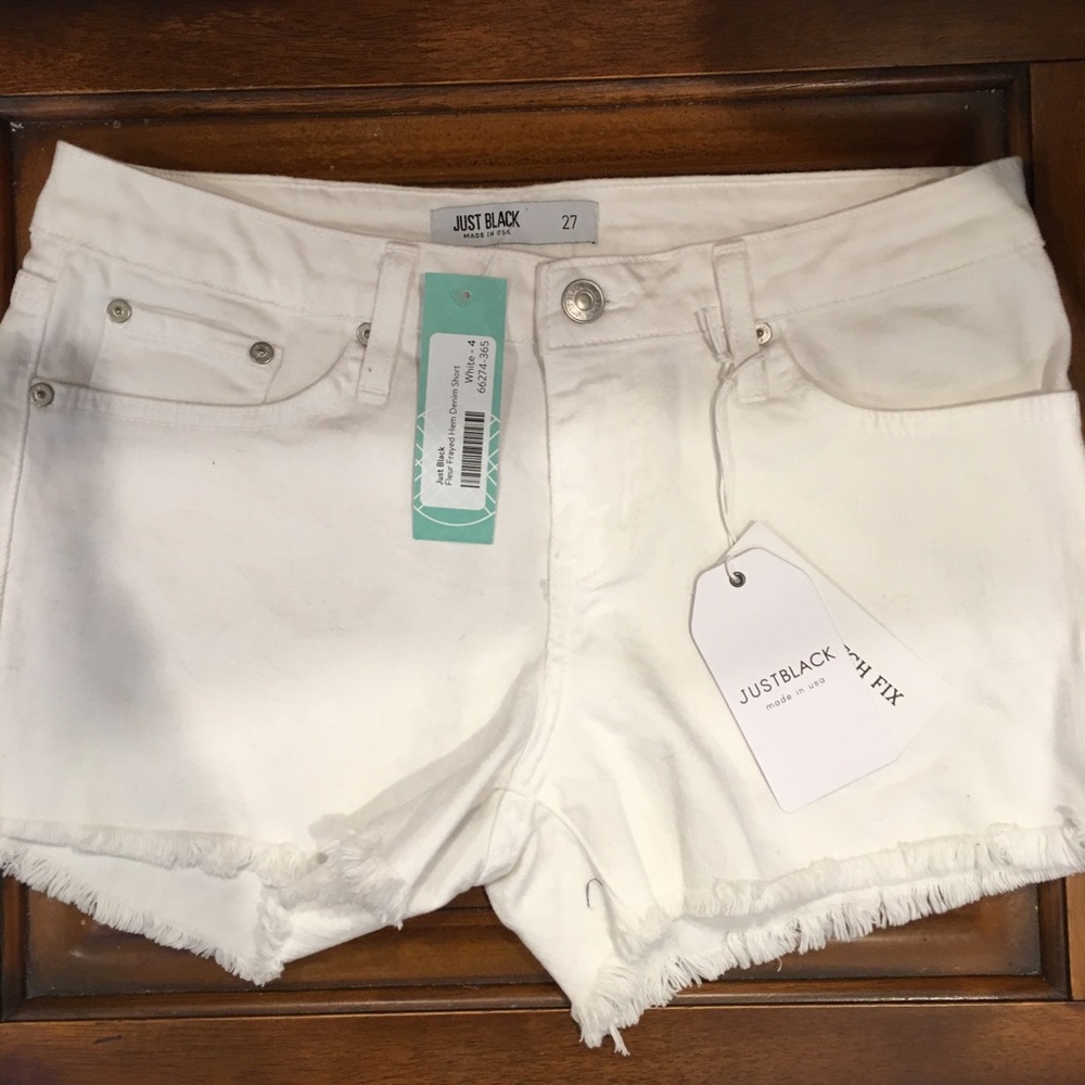 NWT  Just black white shorts size 27